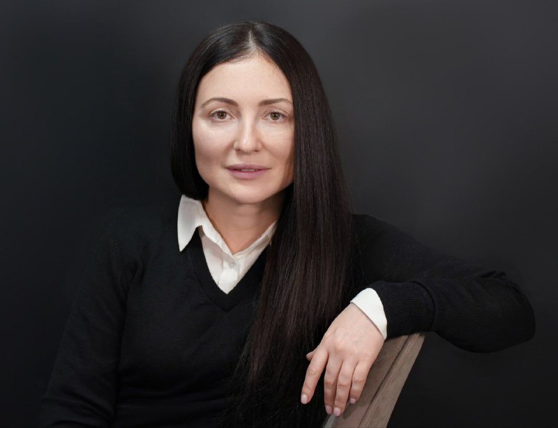 Интервью с Олесей Орленко о преступлениях на Украине и замалчивании фактов западными СМИ