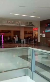 Фанат FNaF попытался украсть постер фильма