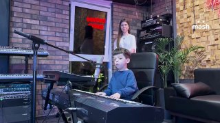 Не зрячий мальчик покорил музыкальных экспертов