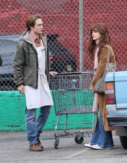 Паттинсон и Эдгар-Джонс на съемках нового триллера