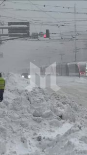 В Москве образовалась пробка из трамваев у метро «Сокольники»