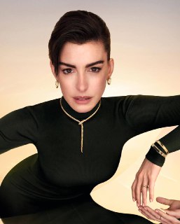 Энн Хэтэуэй в новой рекламной кампании Bvlgari