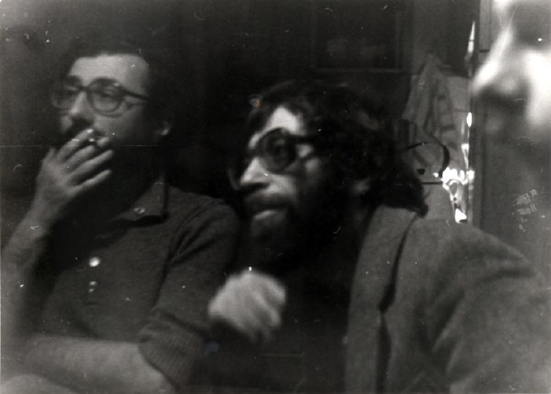 Анализ творчества Льва Рубинштейна: эксперименты с текстом и жанрами