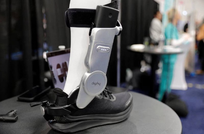 Представлены кроссовки с электроприводом Dephy Sidekick