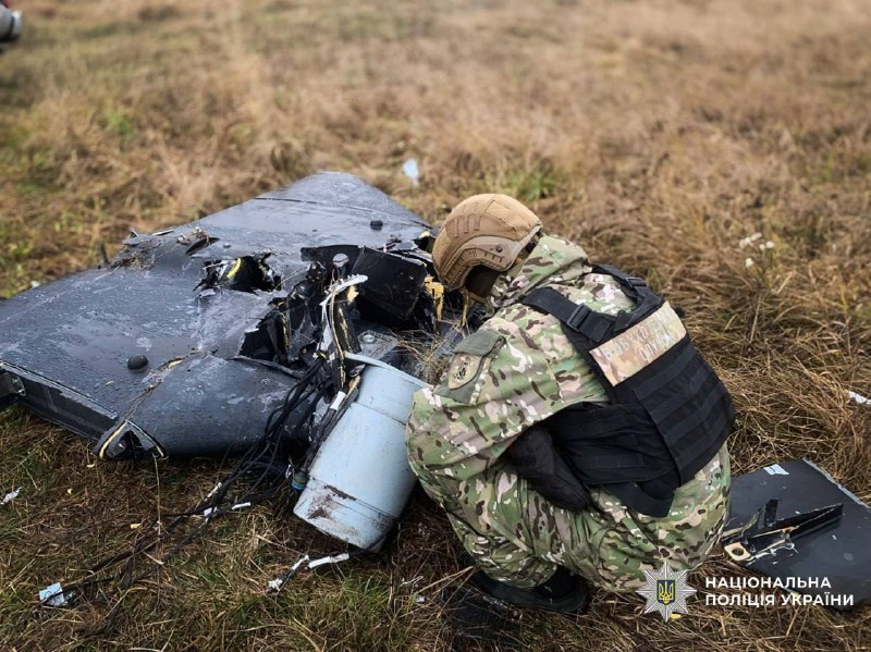 Обнаружены боевые части беспилотников и бак с напалмом в Черниговской области
