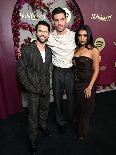 Актеры сериала "Heated Rivalry" посетили "Nominees Night"