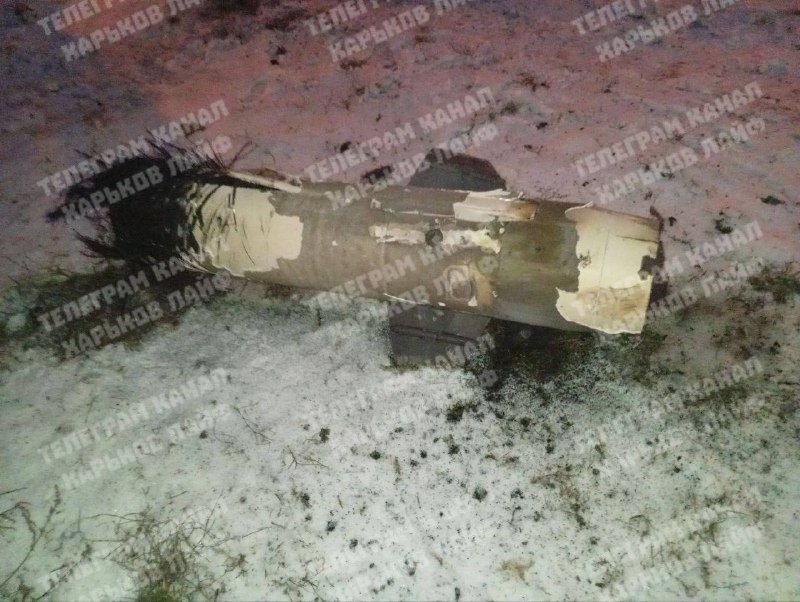 Обломки ракеты упали рядом с жилыми домами в Харькове