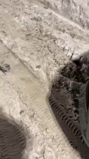 В Санкт-Петербурге парализовано движение из-за снегопада и гололеда