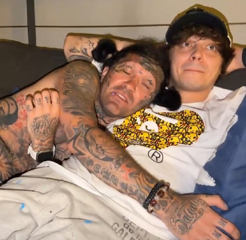 Стрим Анара с популярными блогерами собрал большую аудиторию