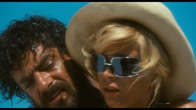 Цитаты из фильма "Унесенные необыкновенной судьбой в лазурное море в августе"