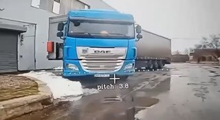 Уничтожение грузовиков ВСУ в Никополе